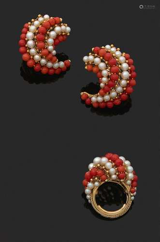 ENSEMBLE « CORAIL »Paire de clips d'oreilles et bagueCorail,...