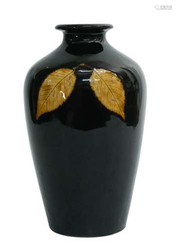 七十年代 黑釉木葉紋瓶