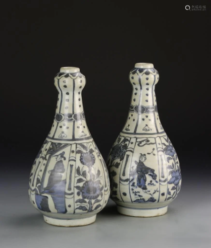 Pair of Chinese Black and White Garlic Head Vases