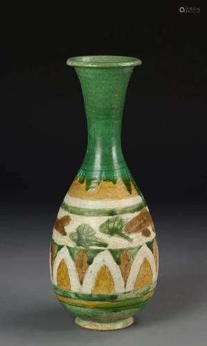 Chinese Sancai Vase