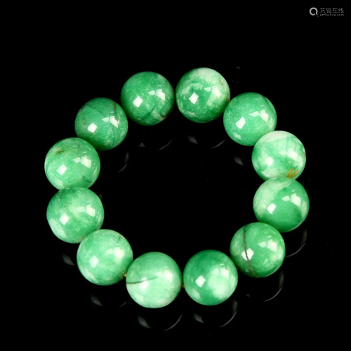 China, jade beaded bracelet, consisting of twelve spherical ...