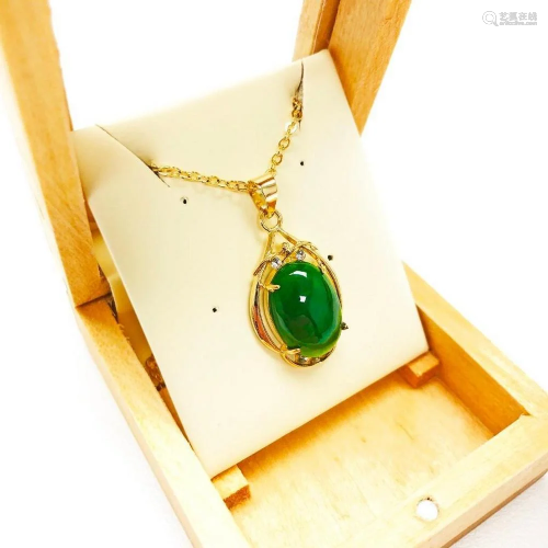Large Ladies 2.96ct Oval Cut Canadian Jade Necklace in 18K G...