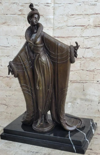 Handmade Fashion Dancer Bronze Statue