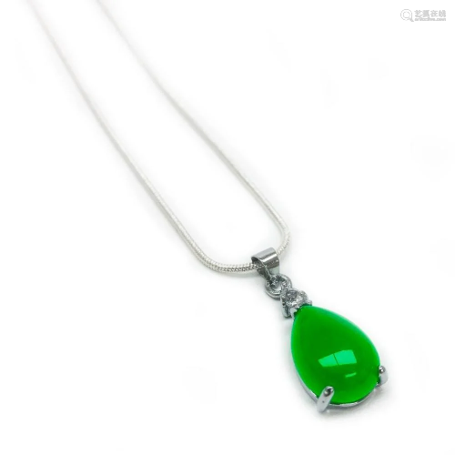 Chinese Green Jade Tear Drop On 925 Necklace