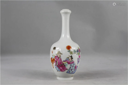 A Chinese Famille-Rose Garlic Head Porcelain Vase
