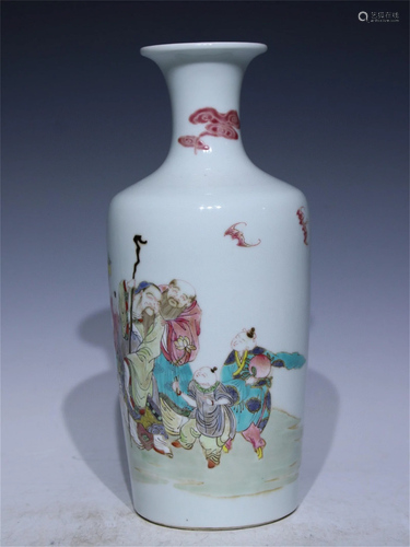 A Chinese Famille-Rose Porcelain Vase