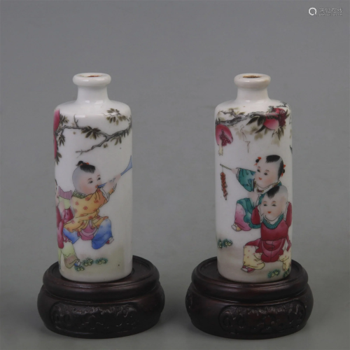 TWO FAMILLE ROSE CHARACTER PATTERN SNUFF BOTTLE