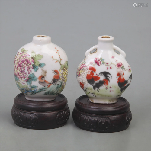 TWO FAMILLE ROSE FLOWER AND BIRD PATTERN SNUFF BOTTLE