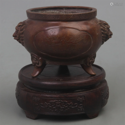 A FINE LION EAR PATTERN THREE FOOT BRONZE CENSER