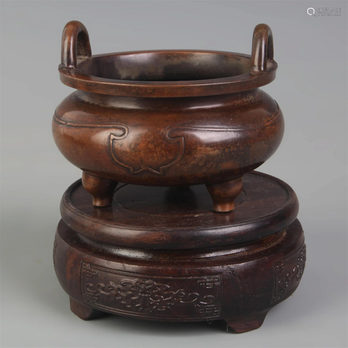 A FINE THREE FOOT BRONZE CENSER