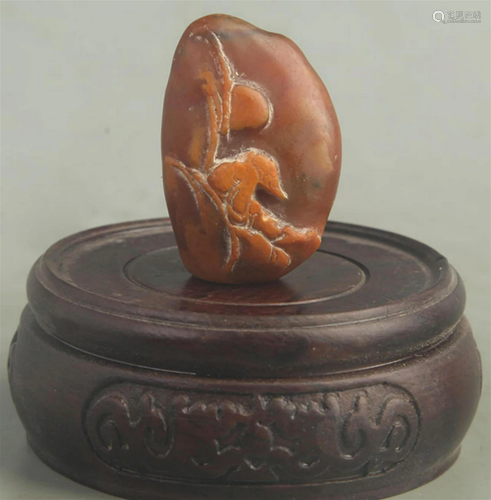 A FINELY CARVED TIAN HUANG STONE SEAL