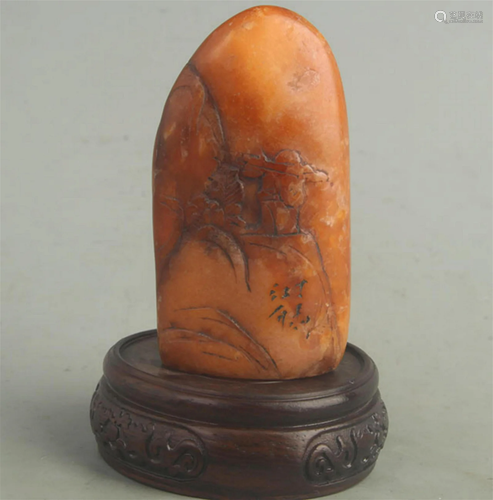 A FINELY CARVED TIAN HUANG STONE SEAL