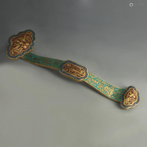 A FINE BRONZE CLOISONNE ENAMEL RU YI STYLE DECORATION