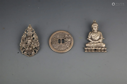 GROUP OF THREE SMALL BUDDHA PENDANT