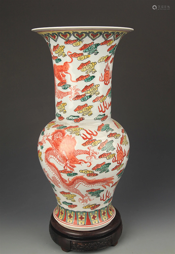 FAMILLE ROSE RED COLOR DRAGON PATTERN WIDE TOP VASE