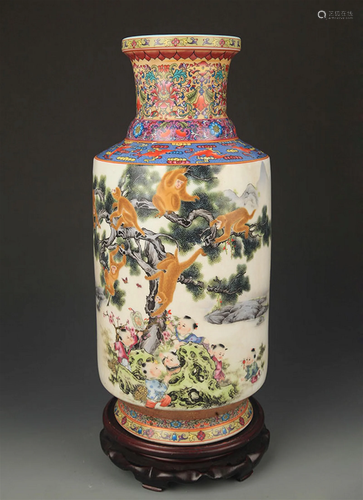 FAMILLE ROSE MONKEY AND PEACH PATTERN PORCELAIN VASE