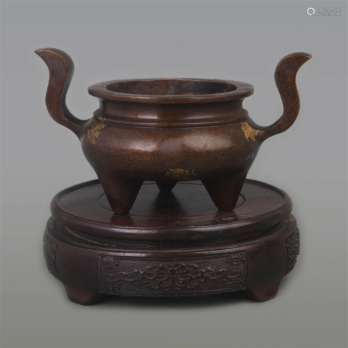 A FINE SPRINKLE GOLD DOUBLE EAR THREE FOOT BRONZE CENSER