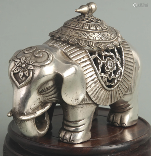 A FINE WHITE BRONZE ELEPHANT SHAPED INCENSE BURNER