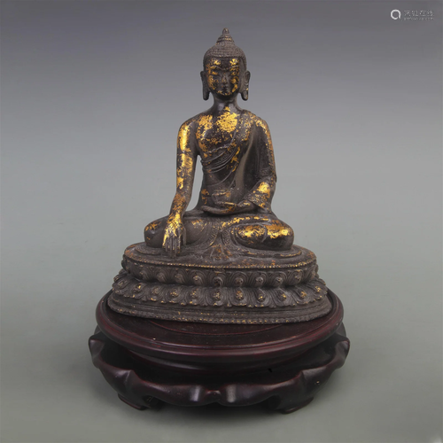 A FINE GILT BRONZE BHAISAJYAGURU BUDDHA