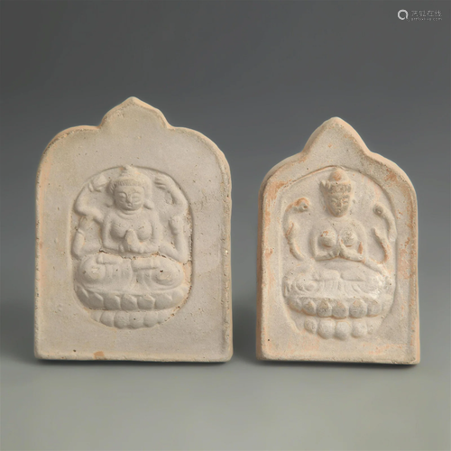 PAIR OF POTTERY MADE TIBETAN BUDDHISM MOLD