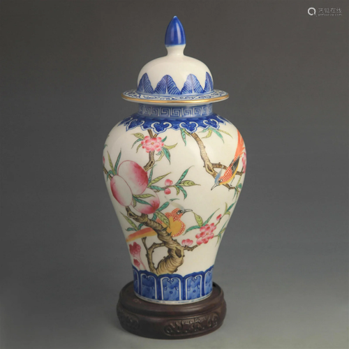 A FINE ENAMEL COLOR FLOWER AND BIRD PORCELAIN JAR