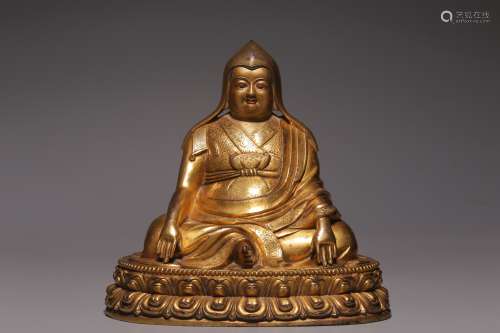 Qing Dynasty, bronze gilt master sitting statue