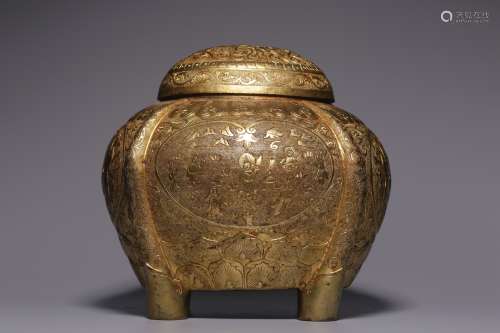 Qing Dynasty, bronze gilt figure story lid furnace
