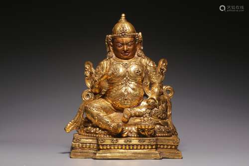 Qing Dynasty, bronze gilt tianwang sitting statue