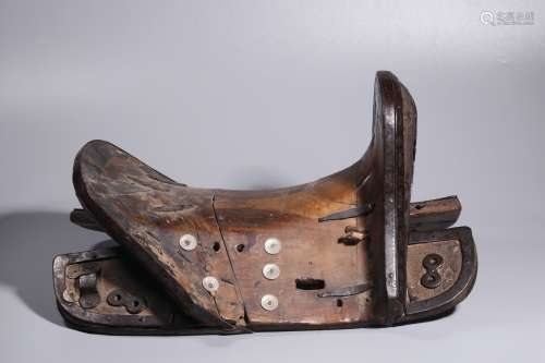 In qing Dynasty, iron and silver saddles