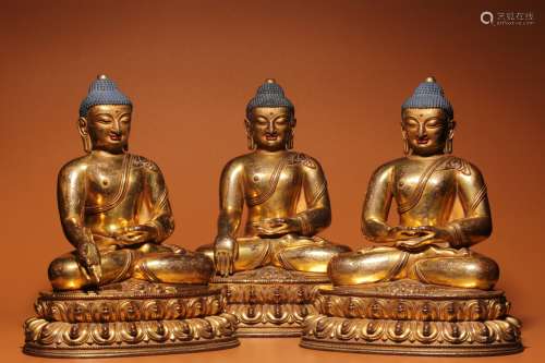 Qing Dynasty, bronze gilt Buddha sitting statue