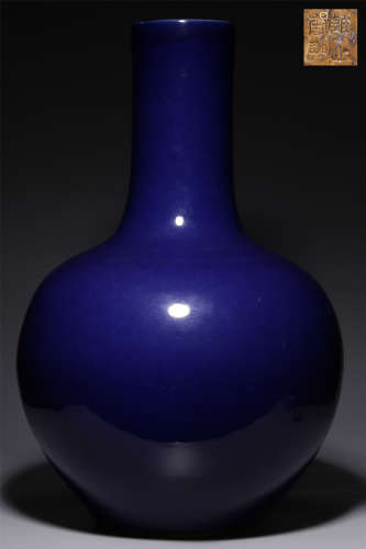 Qing Dynasty, ji blue glaze tianqiu vase
