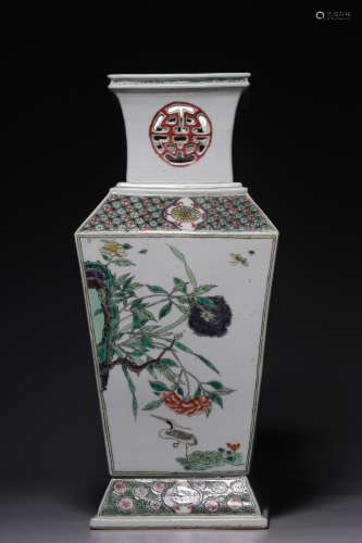 A square vase with colorful flower and bird patterns in qing...