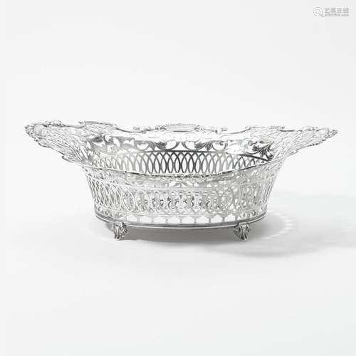 A DUTCH SILVER BREAD-BASKET