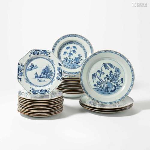 THREE SETS OF CHINESE BLUE AND WHITE PLATES QIANLONG PERIOD ...