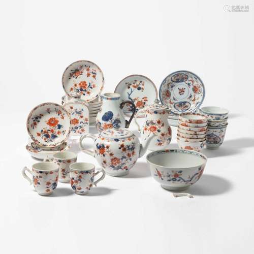 A CHINESE IMARI PART TEA SERVICE 18TH CENTURY