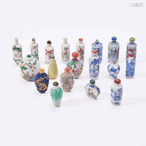 A COLLECTION OF CHINESE PORCELAIN SNUFF BOTTLES