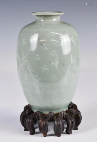 A Korean Celadon-Glazed Vase