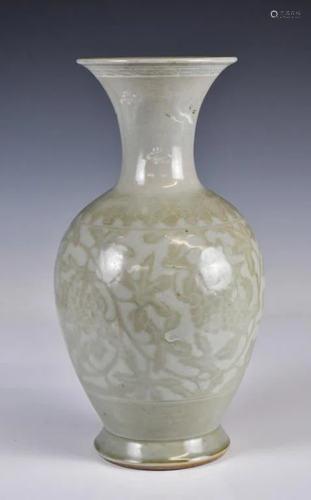 A Korean Celadon-Glazed Vase