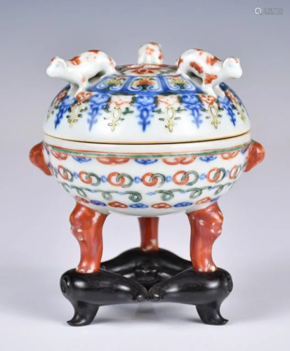 A Wucai Tripod Censer with Cover & Stand