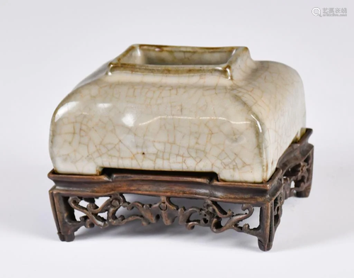 A Square-Section Ge-Type Glazed Water Pot w/ Stand