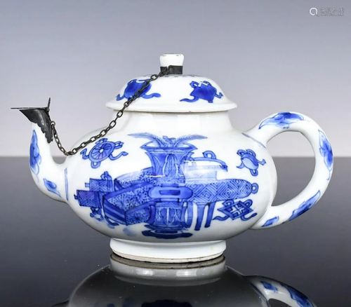 A Blue and White Tea Pot Qing