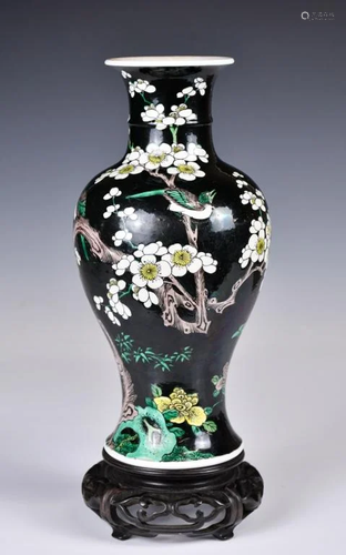 A Wucai Noir Ground Vase Kangxi Mark w/Stand