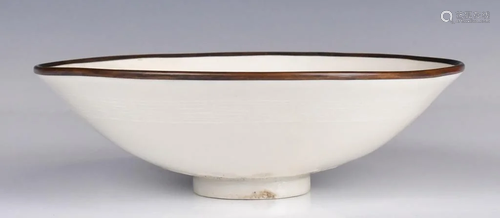 A Ding Type White-Glaze Incised Bowl