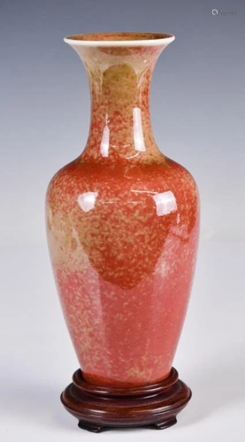 A Peach-Bloom Vase w/Stand