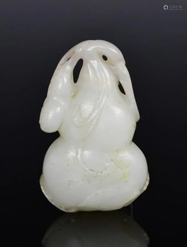 A Jade Gourd Carving Qing