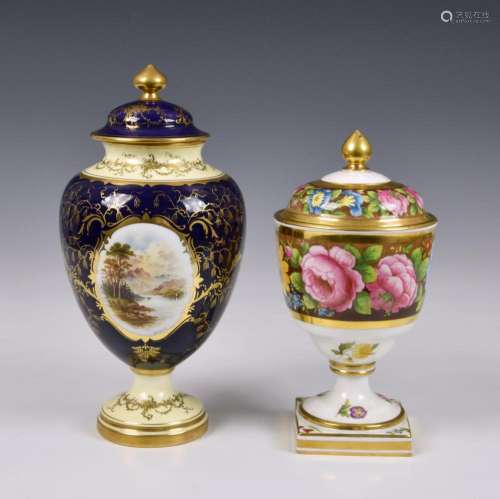A Coalport lidded vase hand painted with an oval shaped vign...