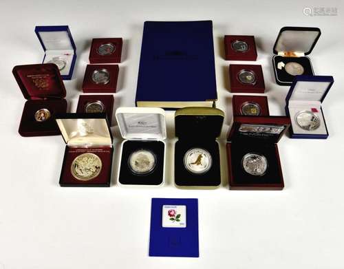 Numismatics interest - Collection of Worldwide Silver and ot...