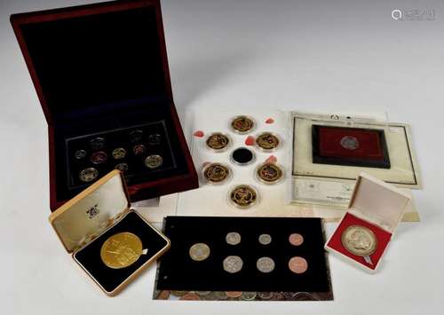 Numismatics interest - A collection of various UK & Guer...