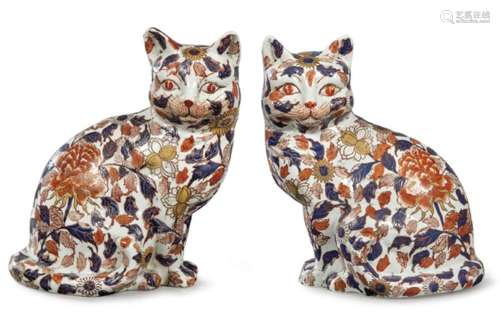 Pair of Imar-type porcelain cats, with Yi Qian Tang factory ...