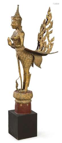 "Garuda" in gilt bronze, Thailand S. XVIII.